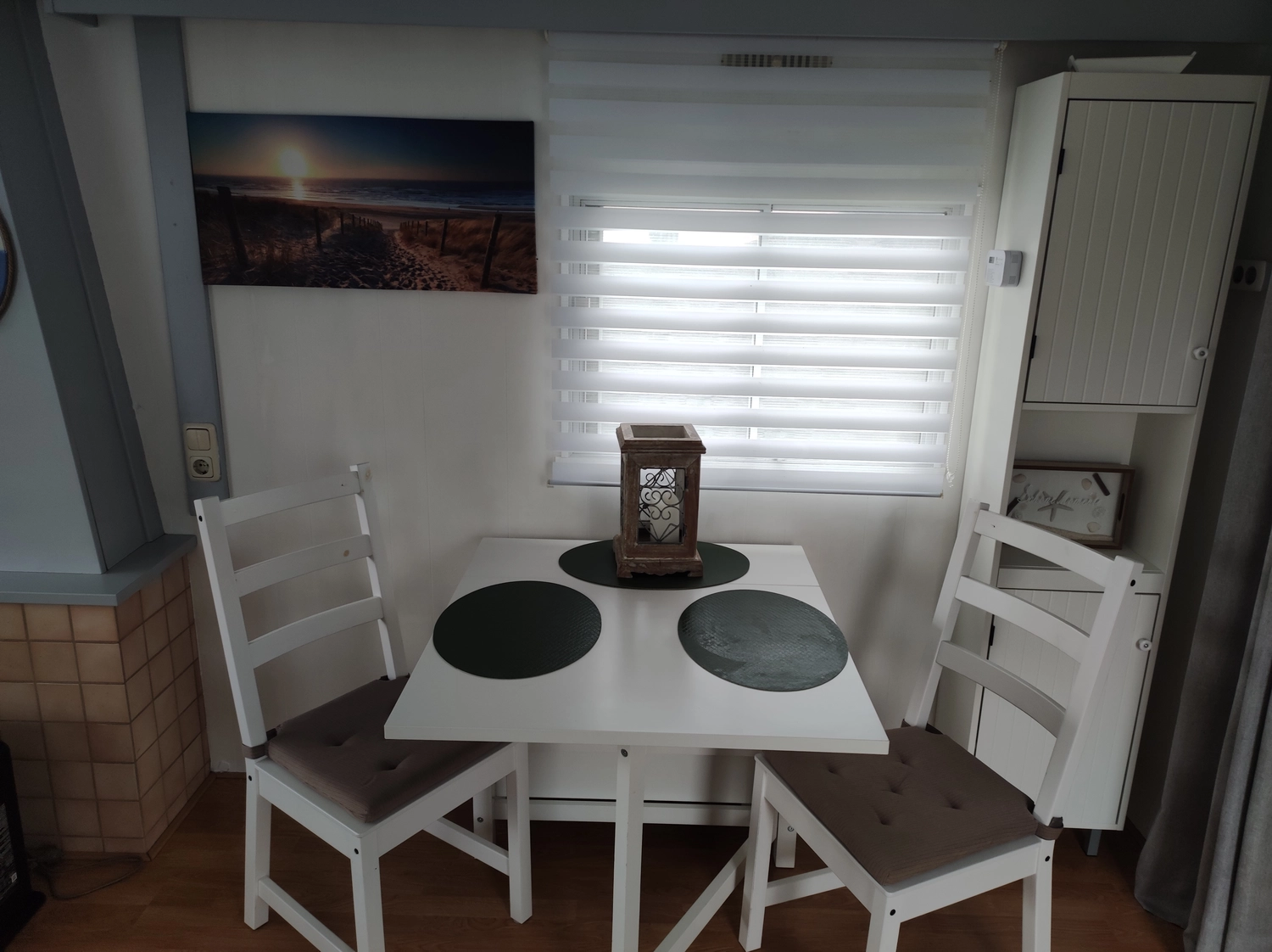 Meer-Verliebt – Chalets in Nordholland - Auszeit, Esstisch